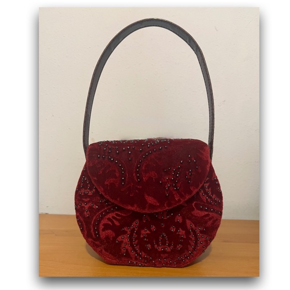 Marco Avané Handbags - Marco Avané Vintage Velvet Purse